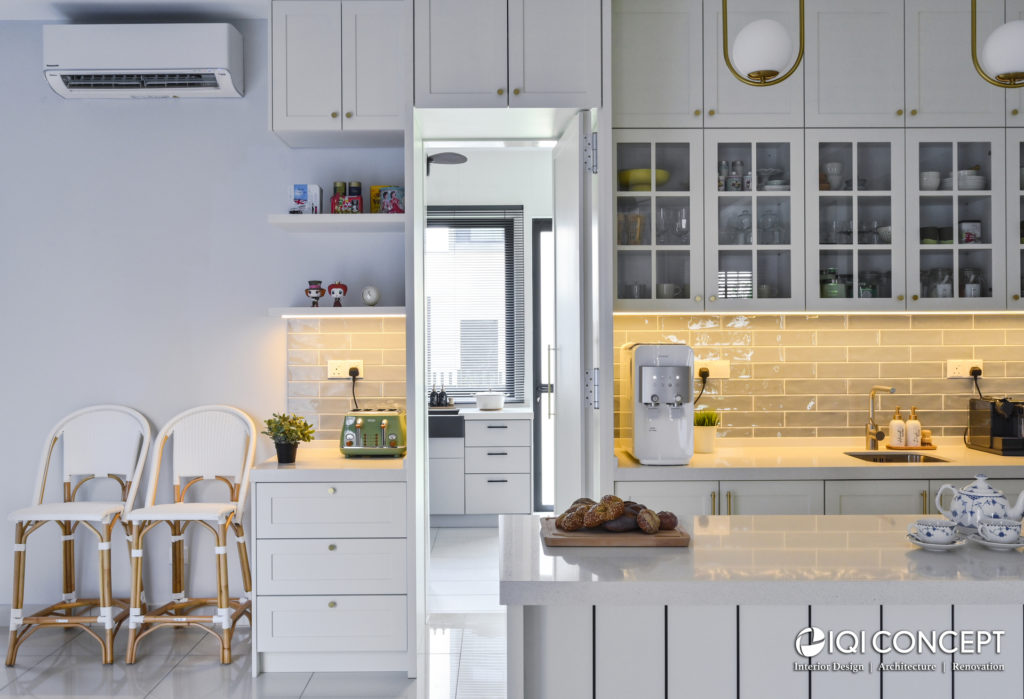 modern farmhouse dry kitchen