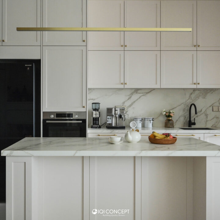 Modern American Classic Dry Kitchen